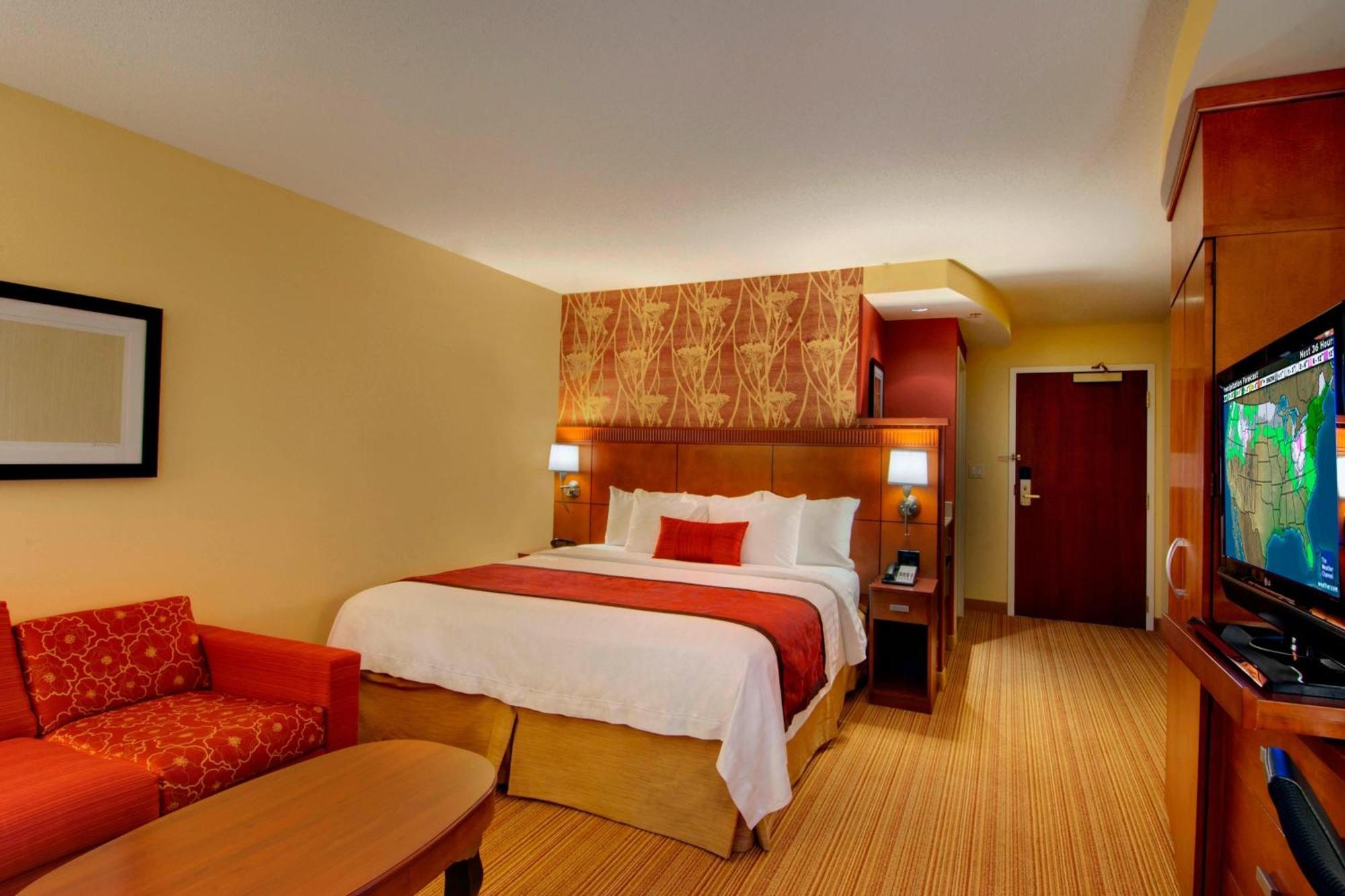 Courtyard By Marriott Madison East Hotell Eksteriør bilde