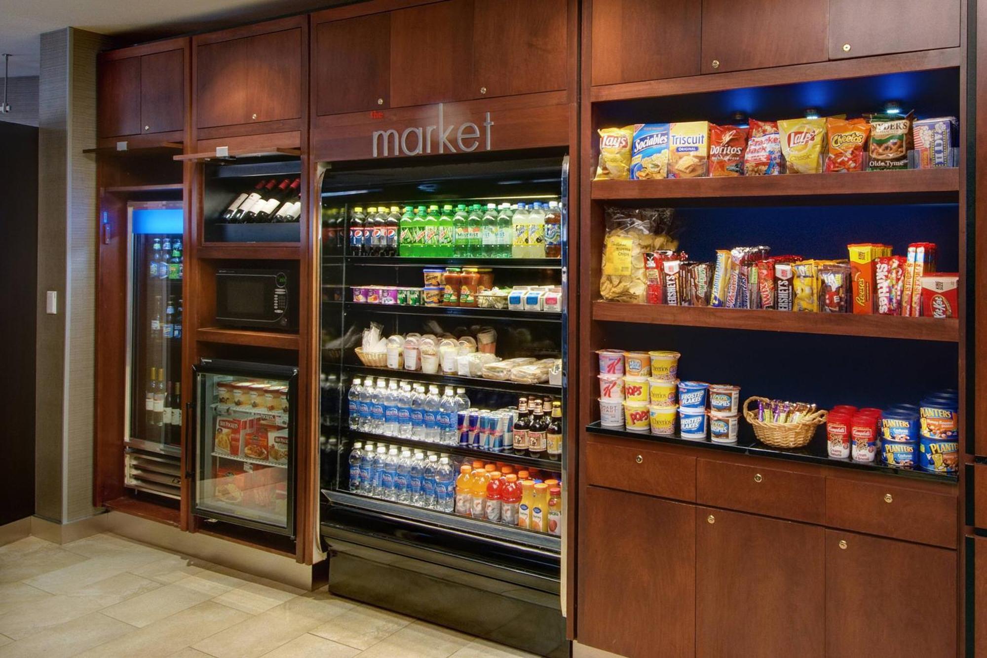 Courtyard By Marriott Madison East Hotell Eksteriør bilde